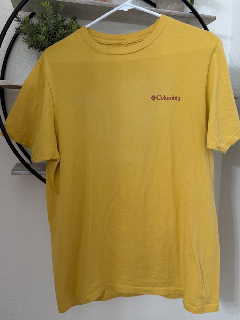 Columbia Men’s Short-Sleeve Tee in Mustard Yellow with Red Logo